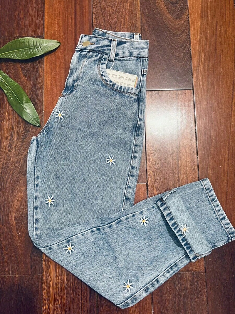 (134)  Calça moon jeans feminina casual bordad